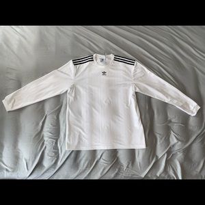 ADIDAS LONG SLEEVE WHITE JERSEY SHIRT
(Size XL)